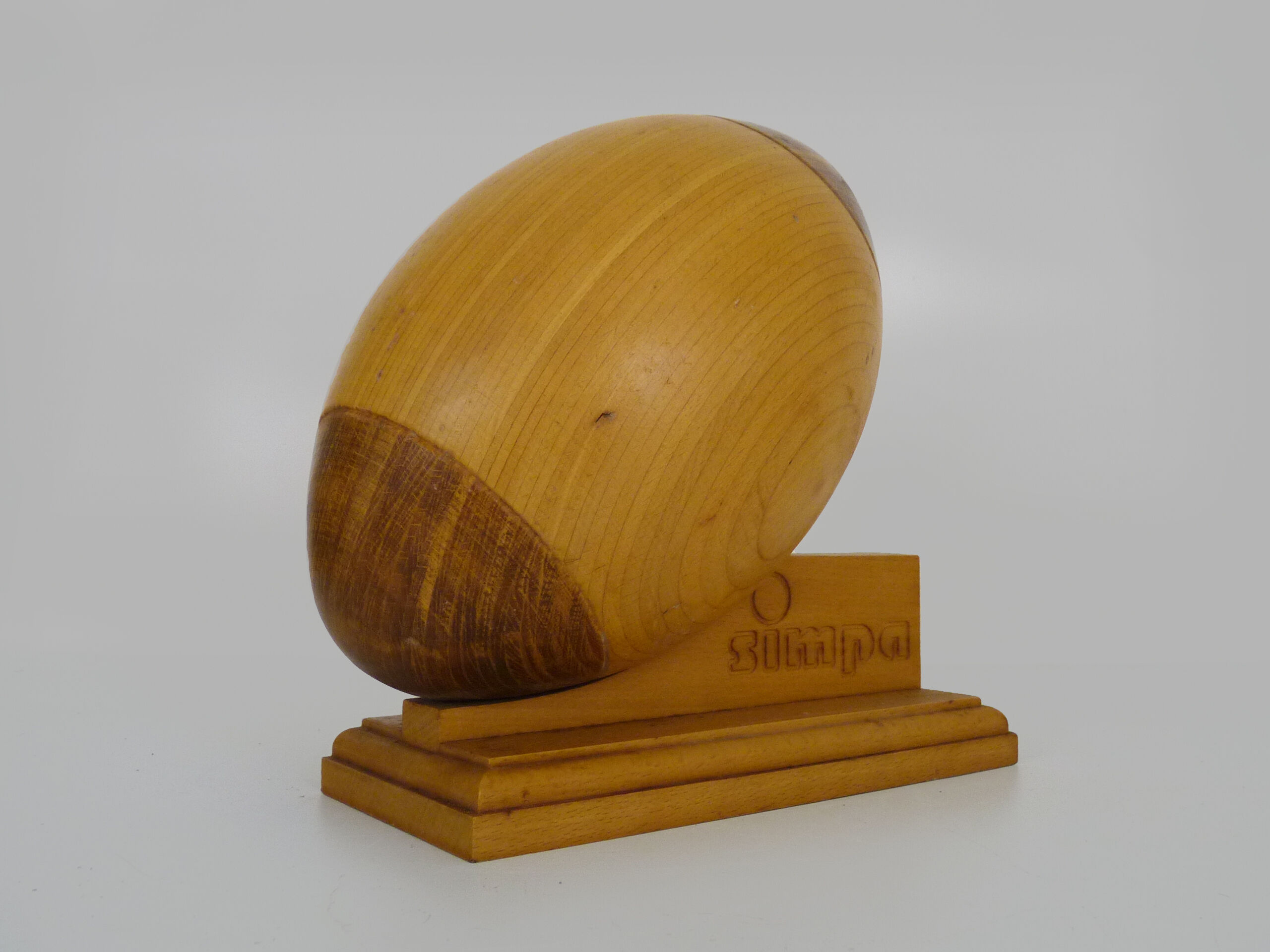Ballon de rugby publicitaire taille réelle en bois, Simpa, années 80 90