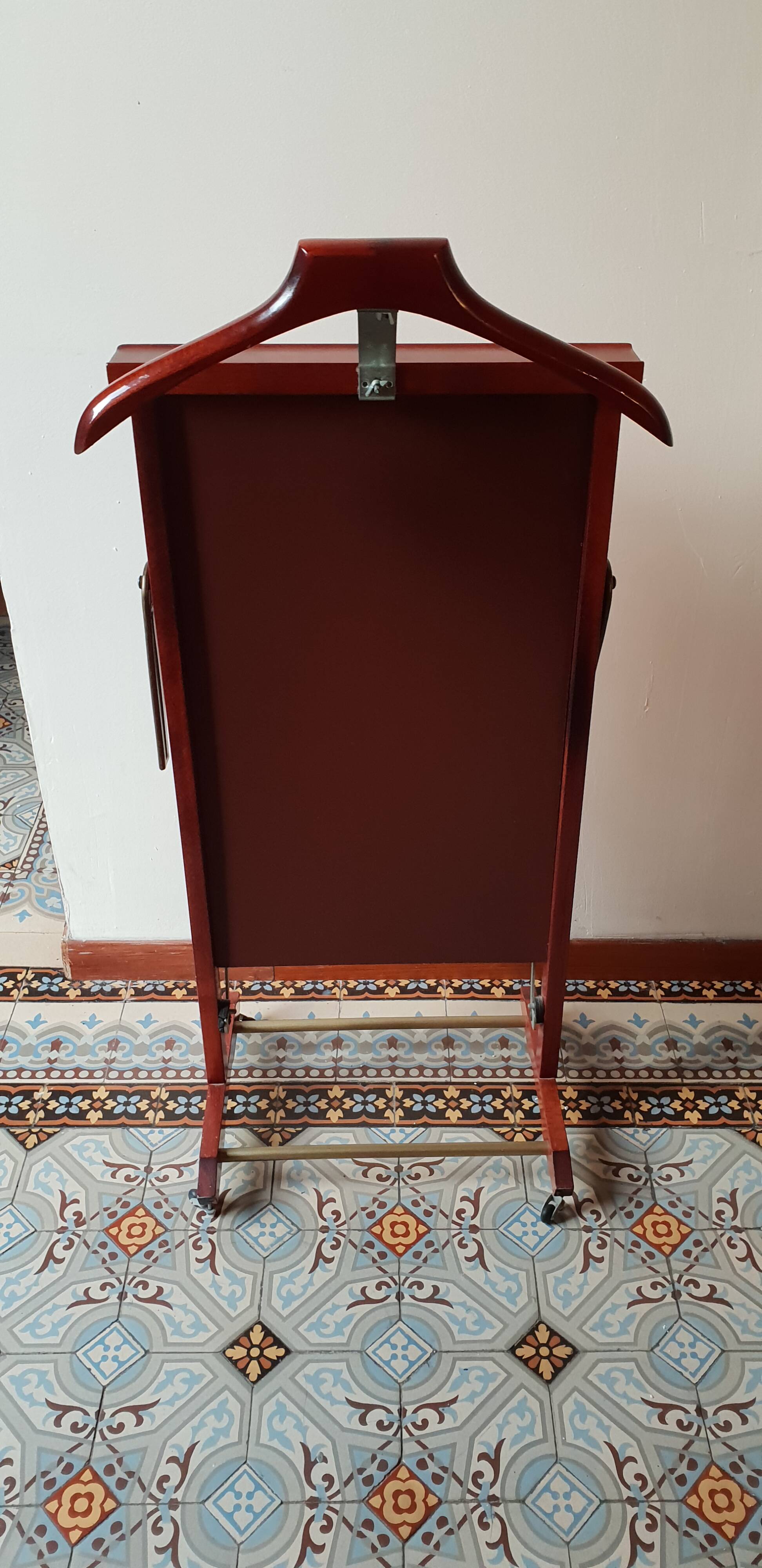 Chamber valet