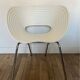 Tom chair vac