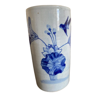 Umbrella holder in white-blue porcelain