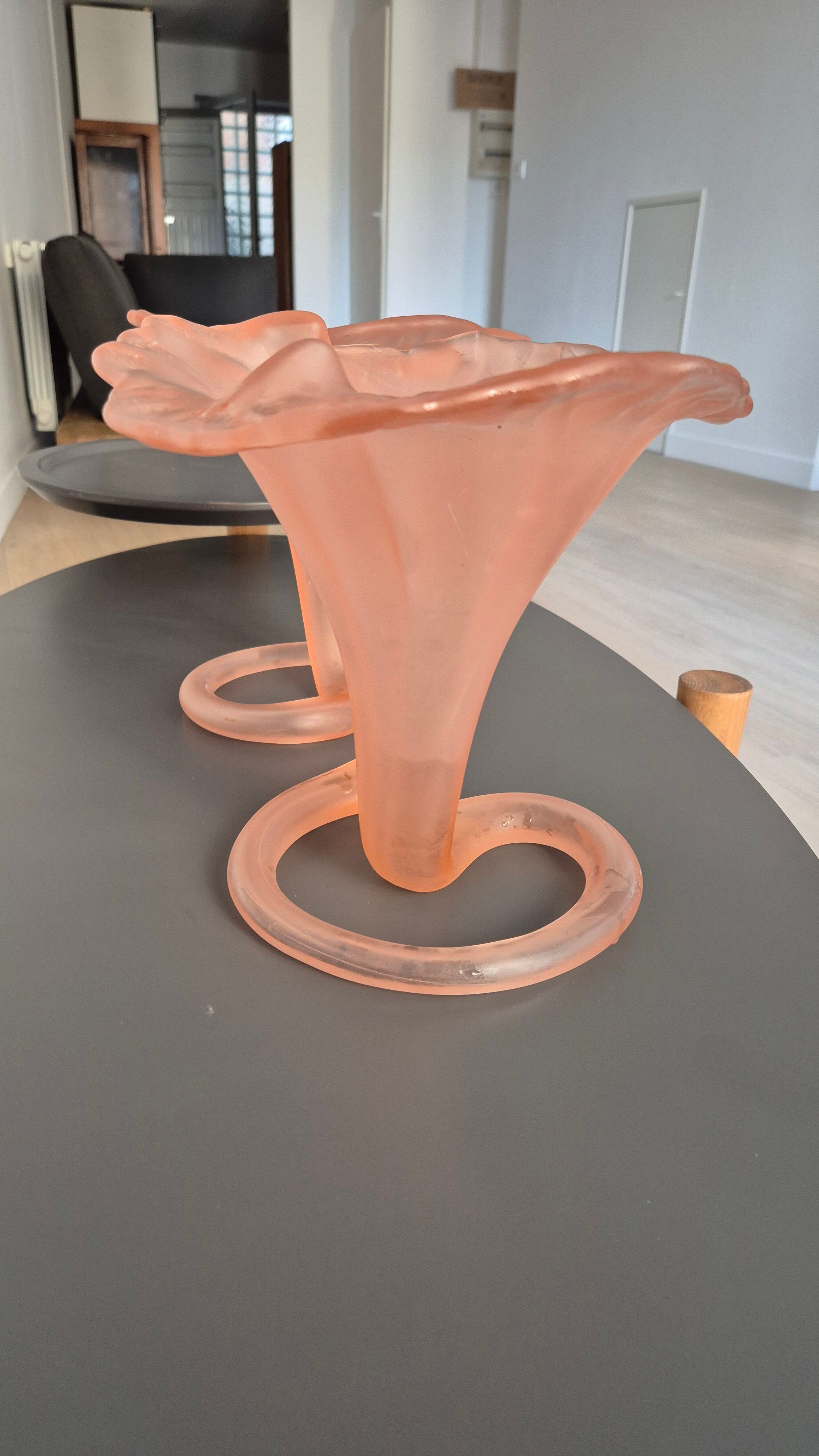 Pair of vintage Italian vases "Lilly" — pale pink frosted glass