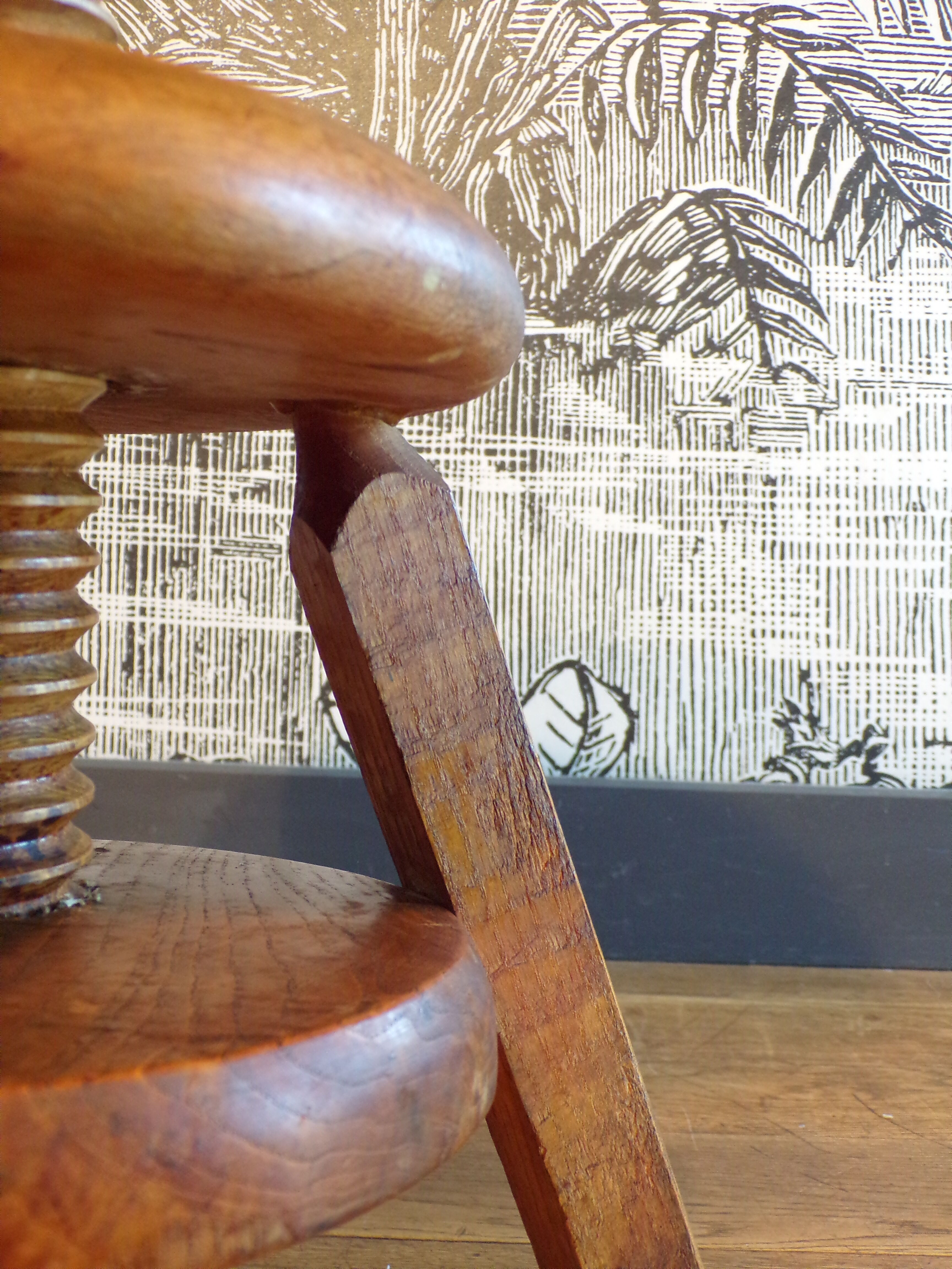 1930 screw watchmaker's stool