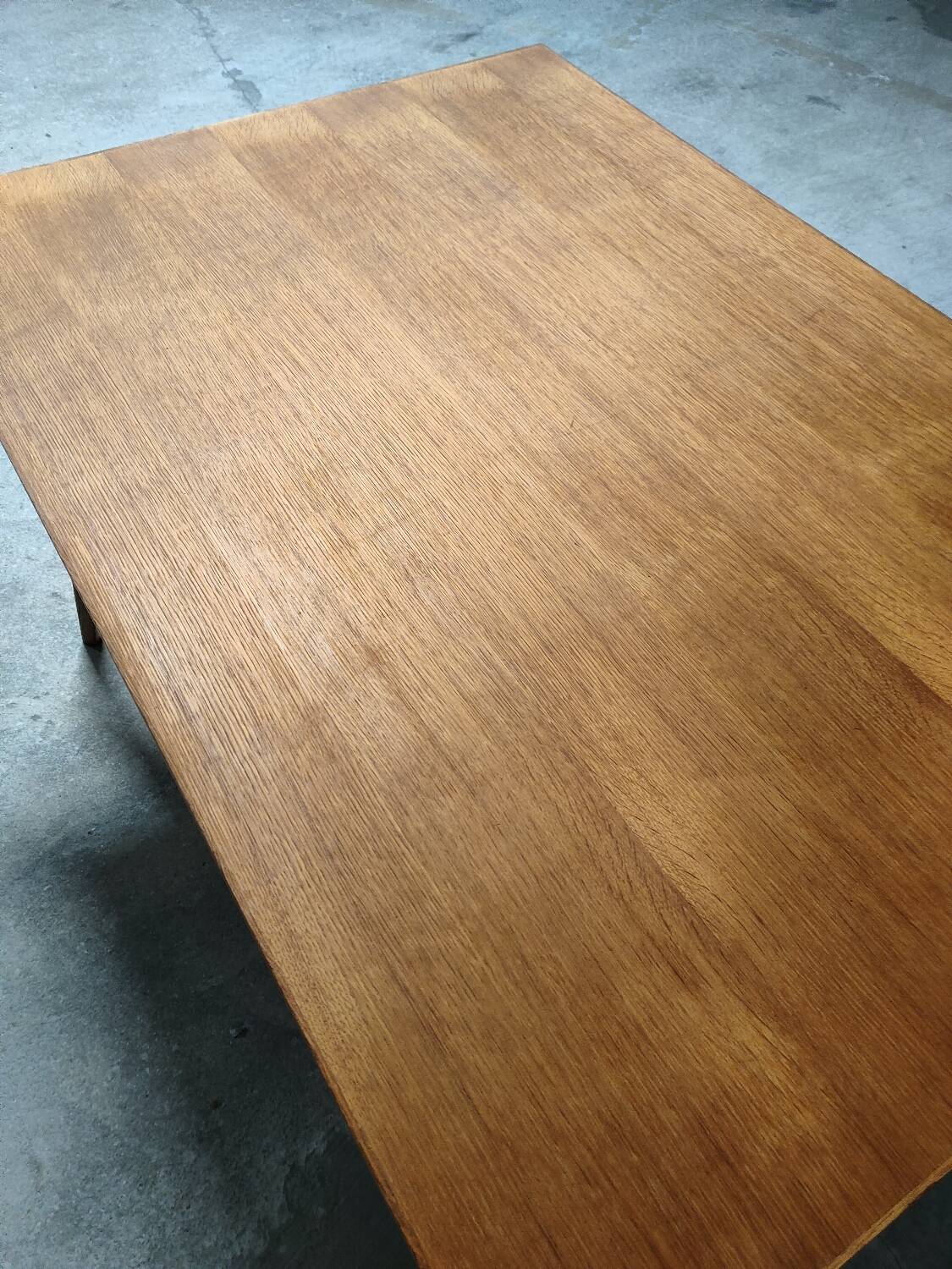 Table de salon pieds compas 50's en chêne 130x90 cm