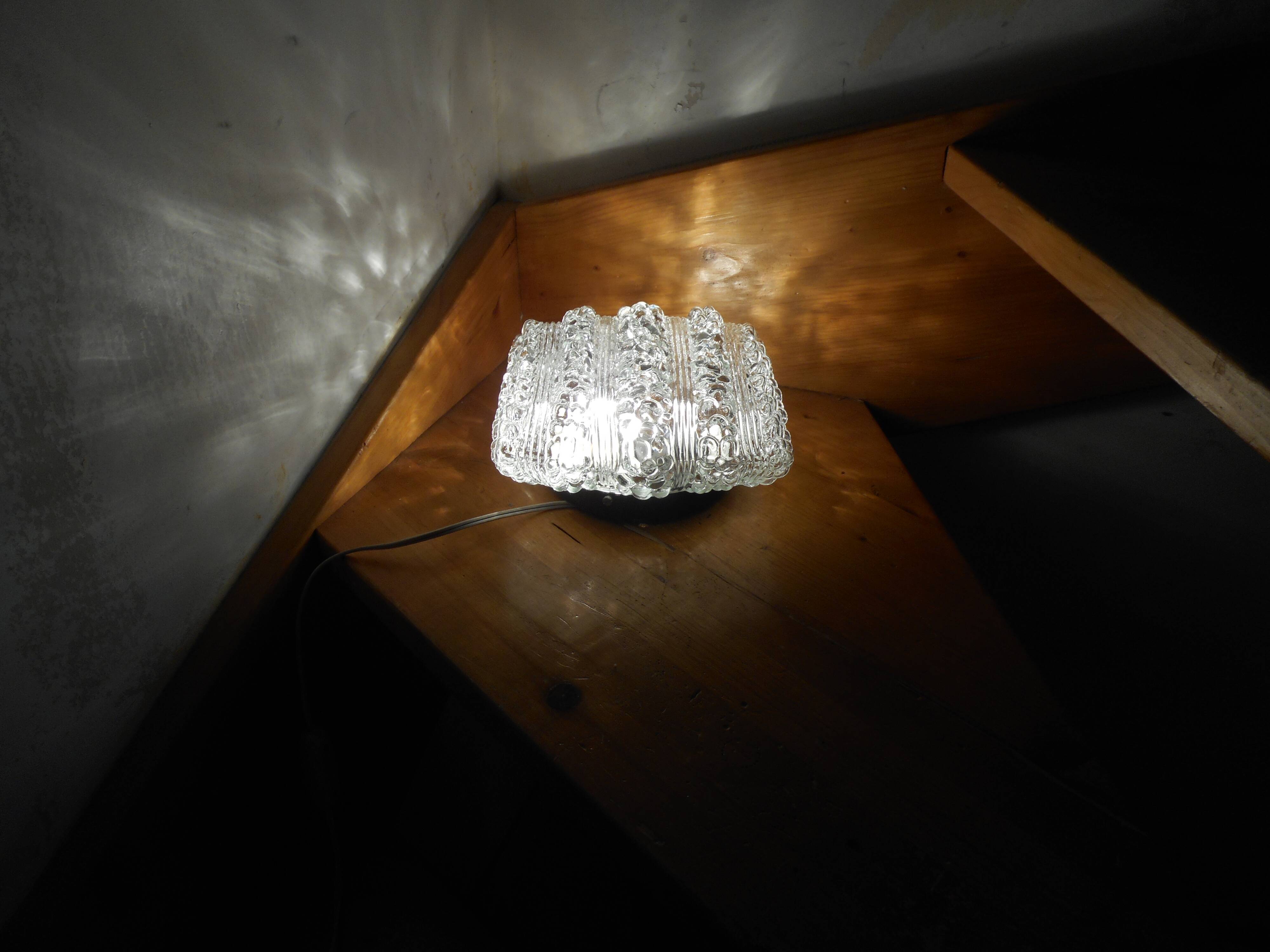 vintage 70s bubbleglass ceiling