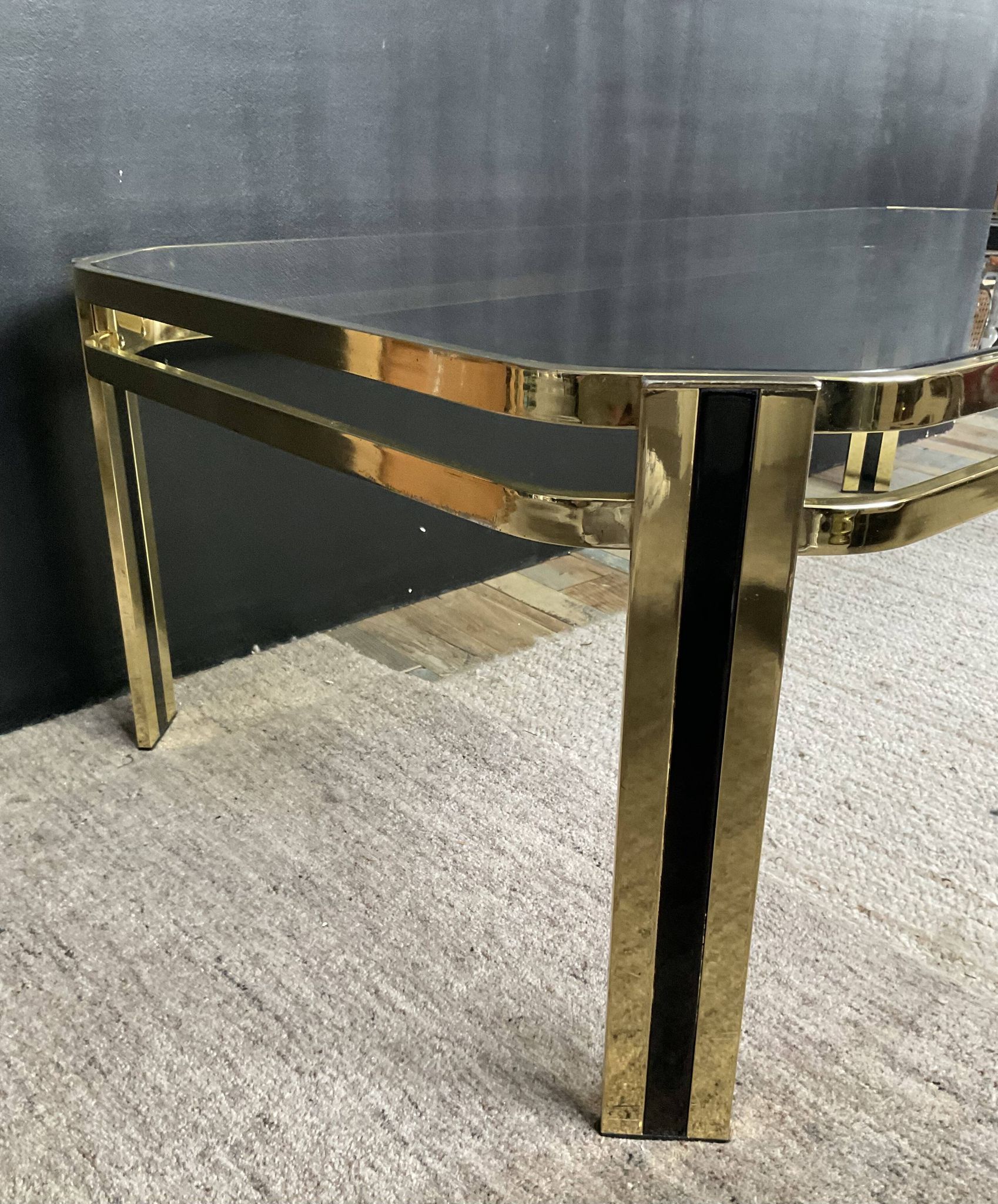 Vintage 1970s coffee table in gold metal and smoked glass.