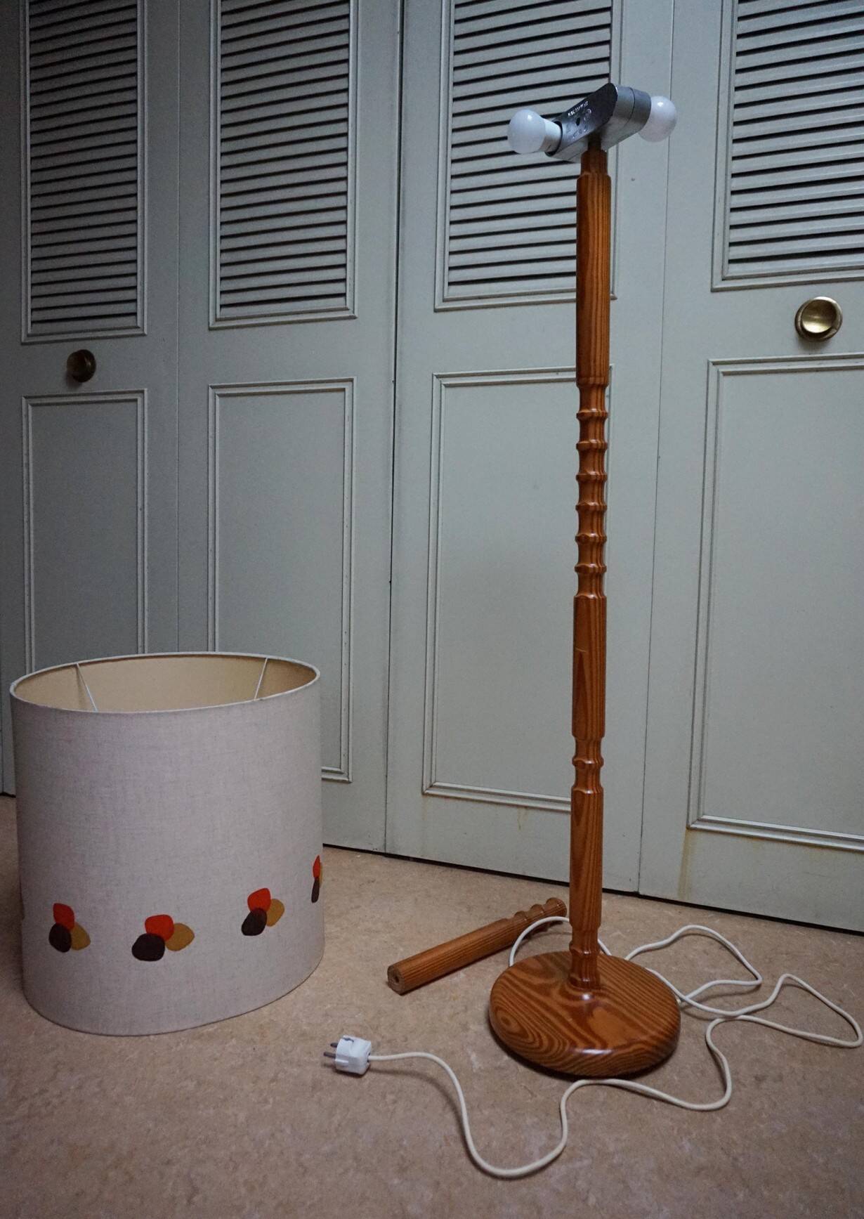 Mid-Century Scandinavian Pine Floor Lamp by Temde, 1960s