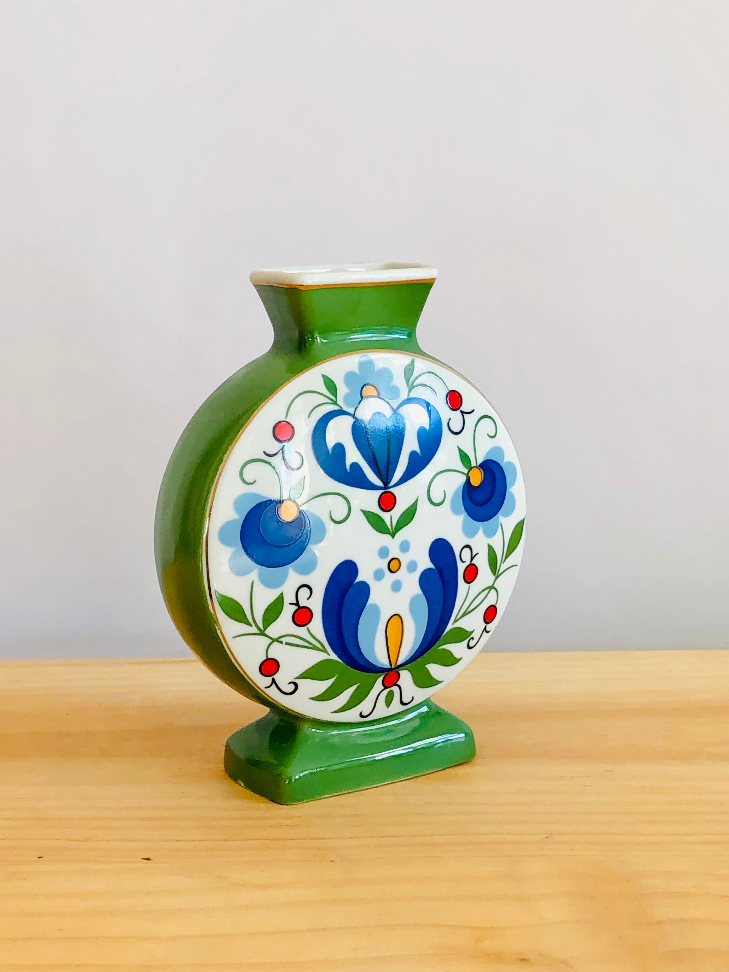 Lubiana earthenware vase, Poland