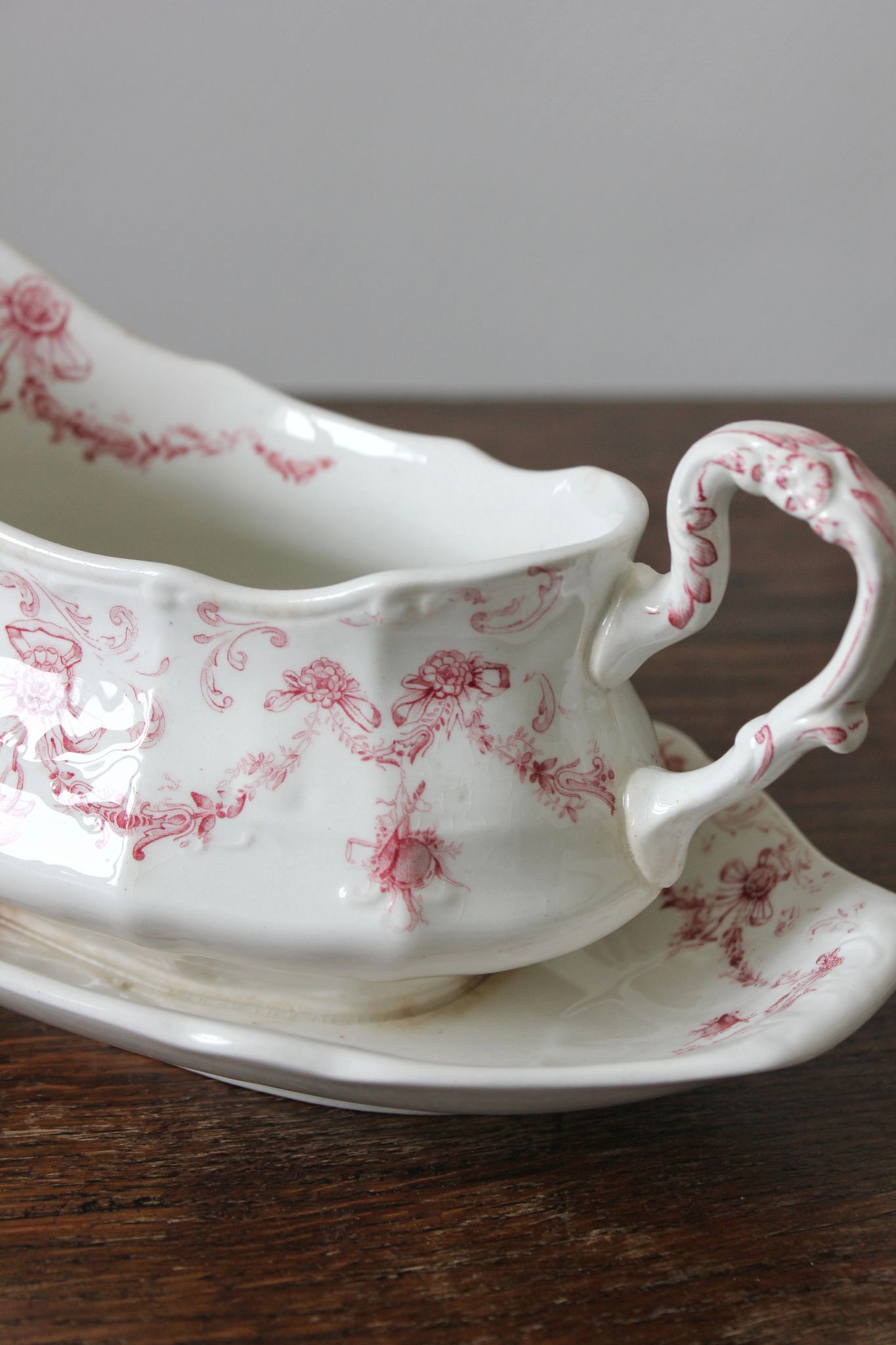 Saucière en terre de fer anglaise Ridgways modèle "Lafayette"