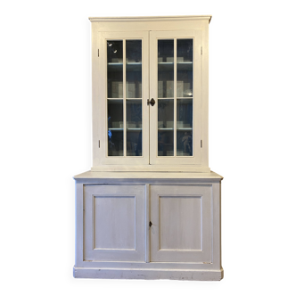 Glass dresser