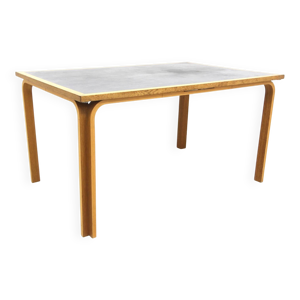 Table de salle à manger