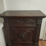 Renaissance-style confiturer in carved wood