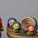 Matriochka giggle russian dolls