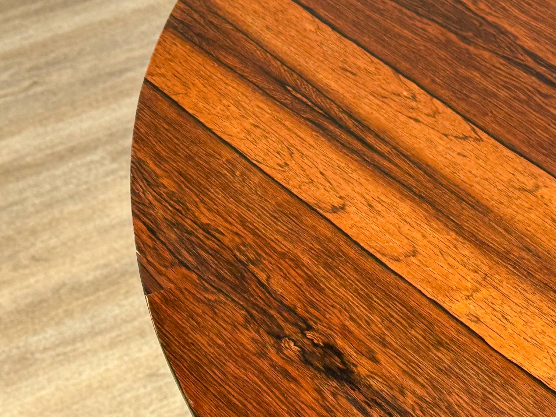 Mid-Century Arkana Round Dining Table in Brazilian Rosewood