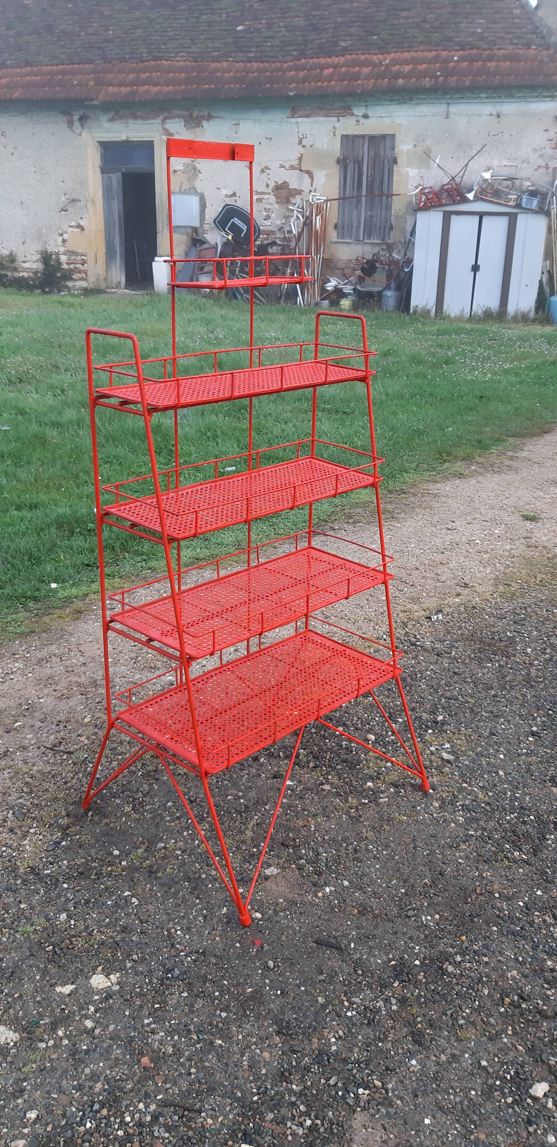 Store shelf furniture