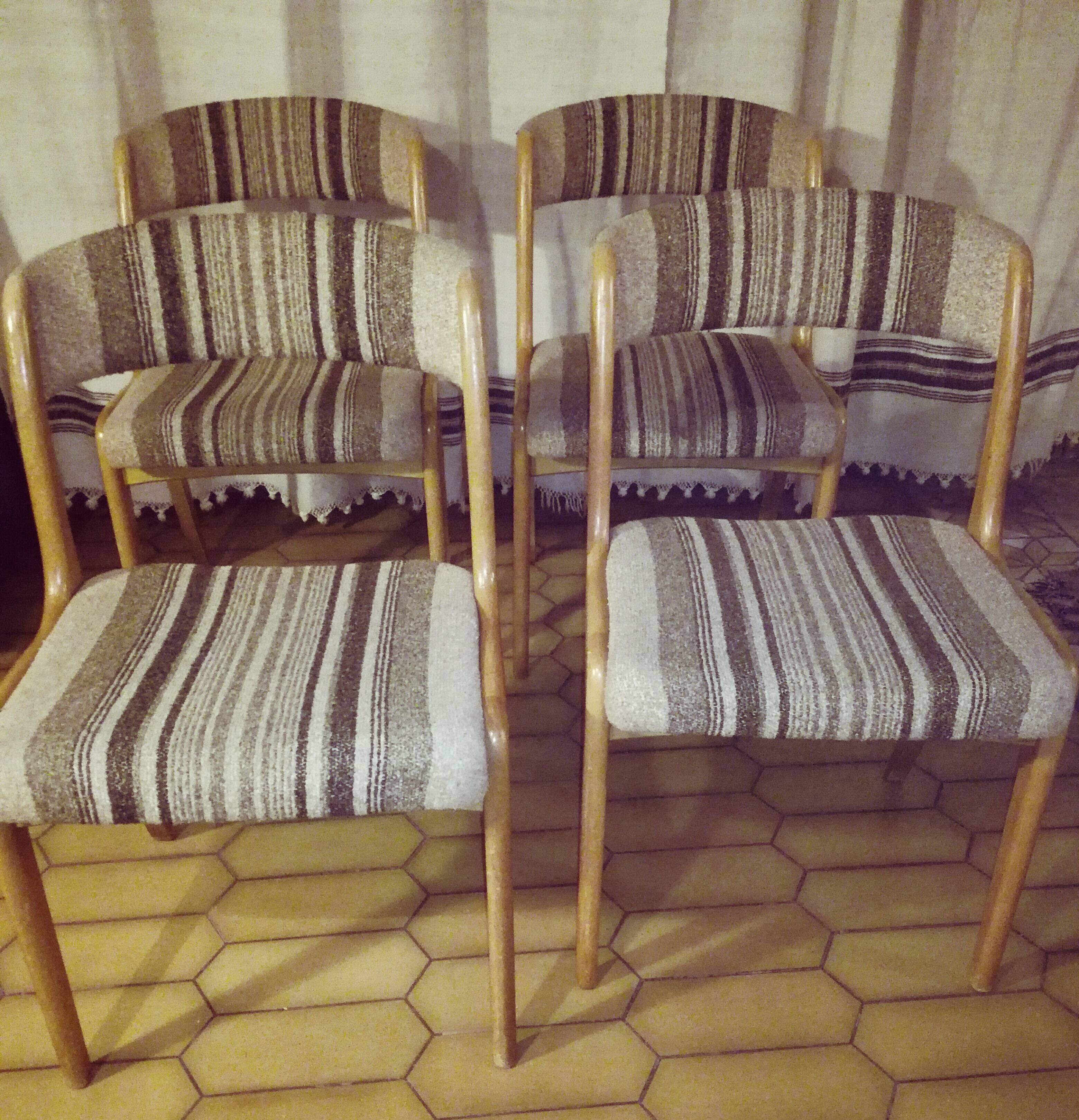 Quatre chaises Baumann 1970