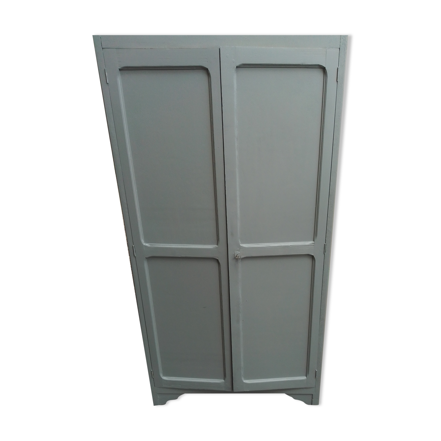 Armoire parisienne
