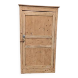 Armoire, bonnetière en bois naturel