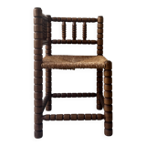 Corner straw chair "fireplace corner" in turned and beaded wood