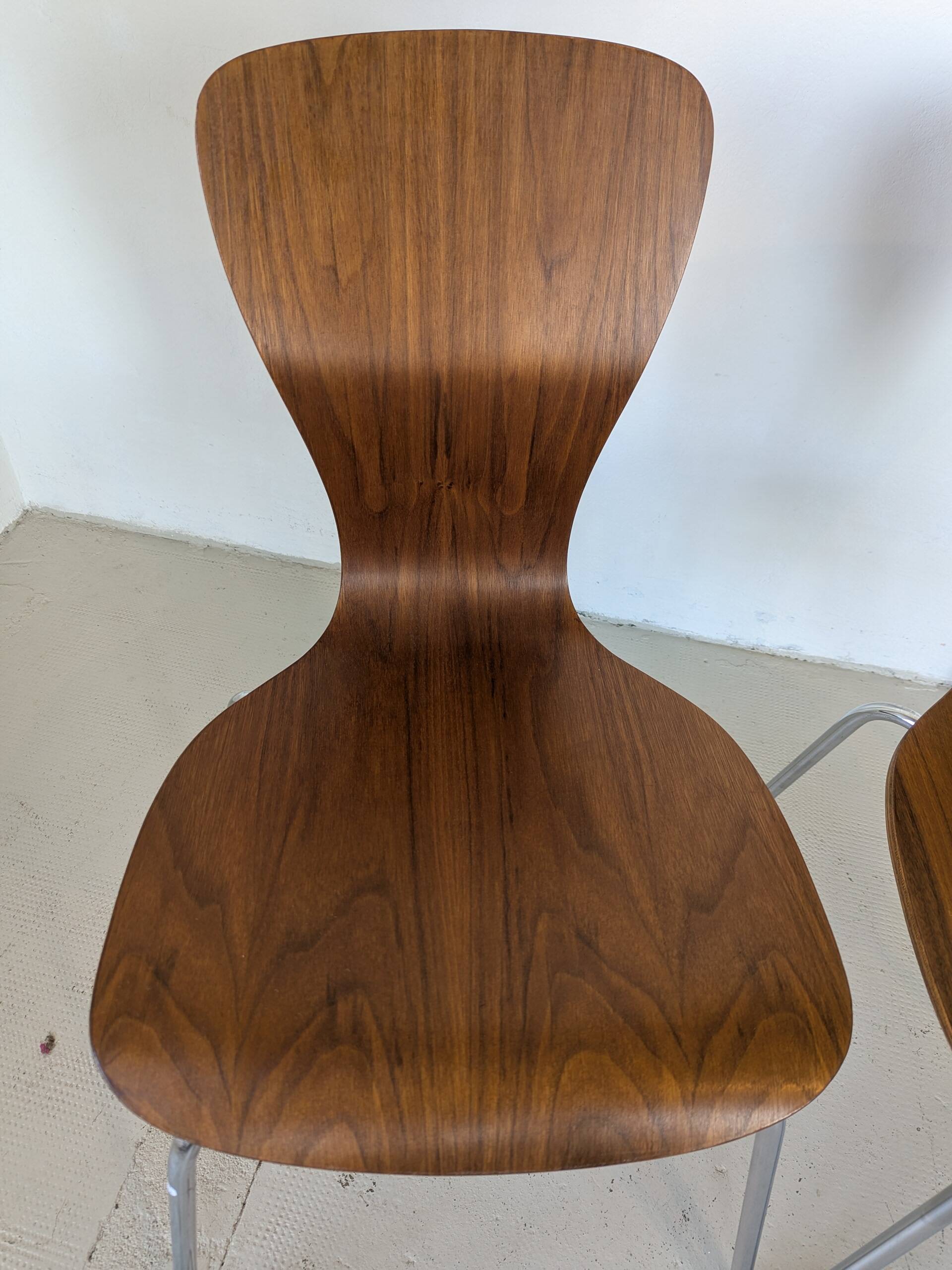 Paire de chaises de Tapio Wirkkala pour Asko, noyer