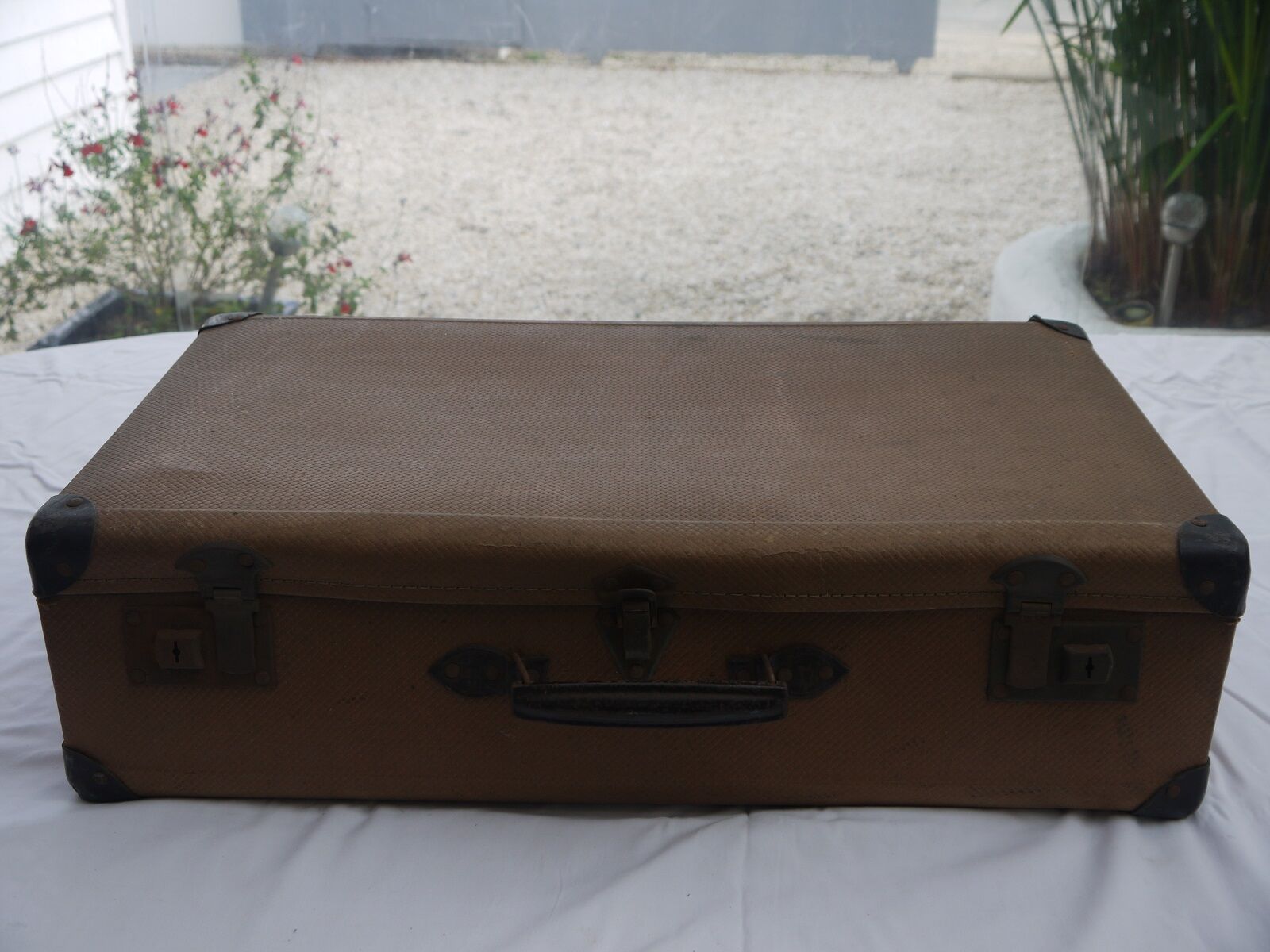 40s jacket in relief griddle