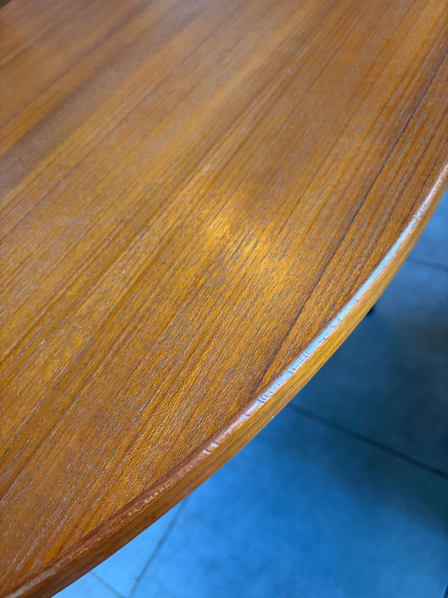 Vintage teak round table NF extendable