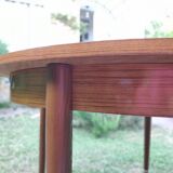 Round table expandable dining table