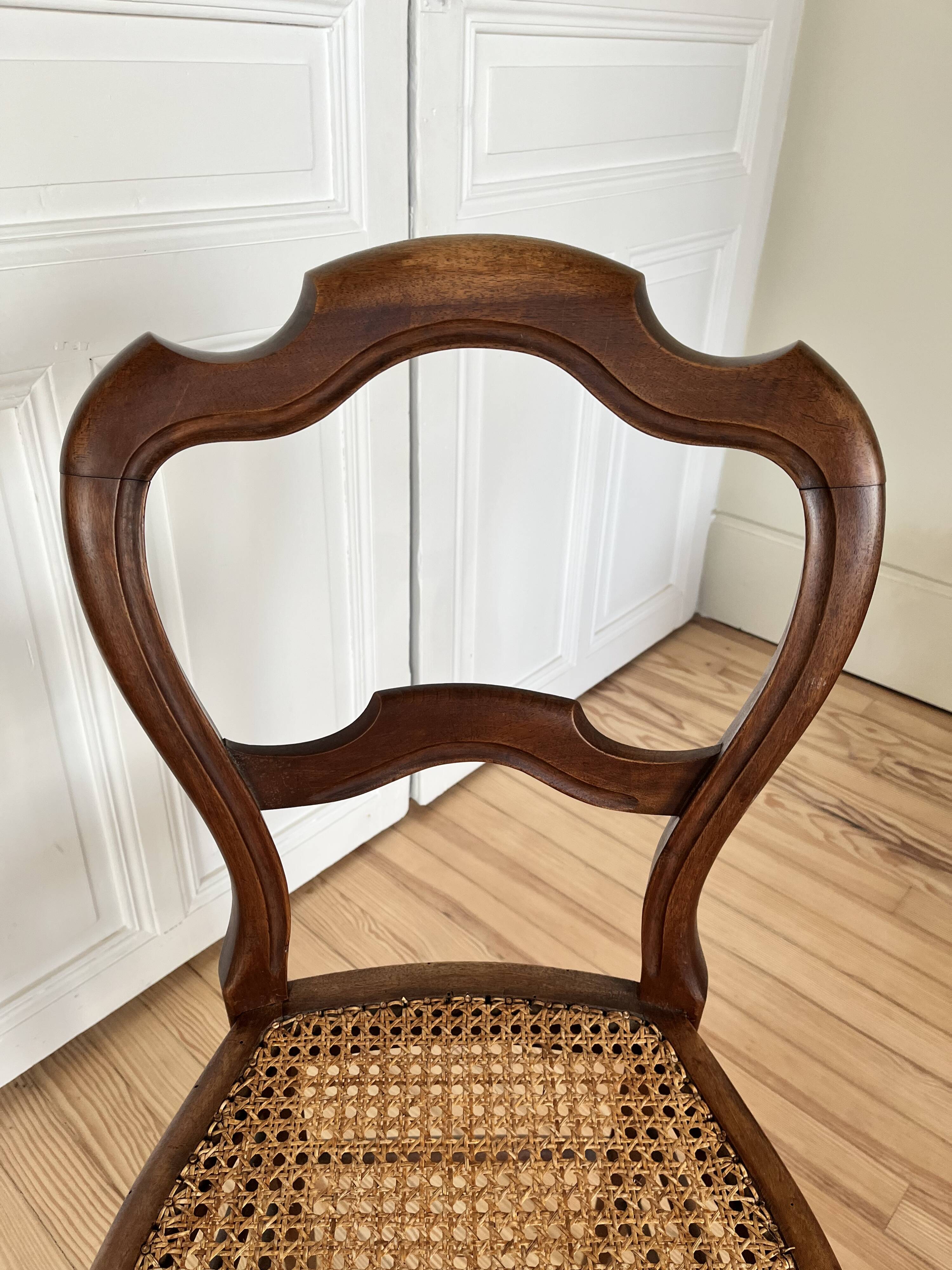 Chaises style Louis XV en bois et cannage