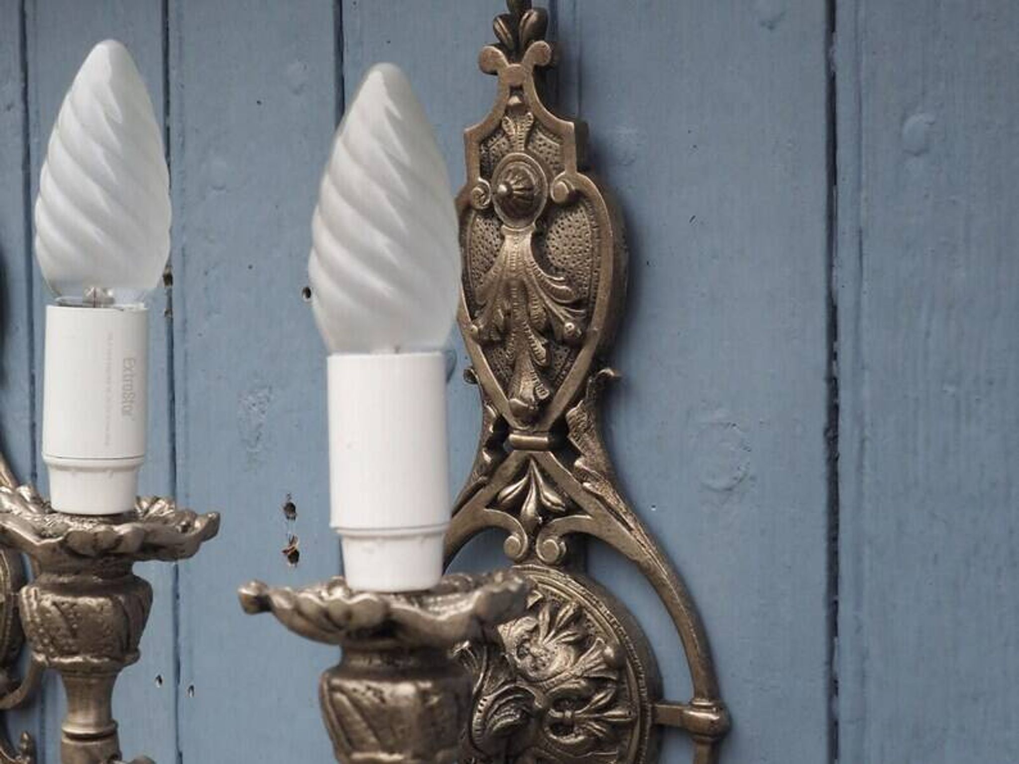 Appliques en cristal Hollywood Regency italienne – Lumière à double bras en métal argenté