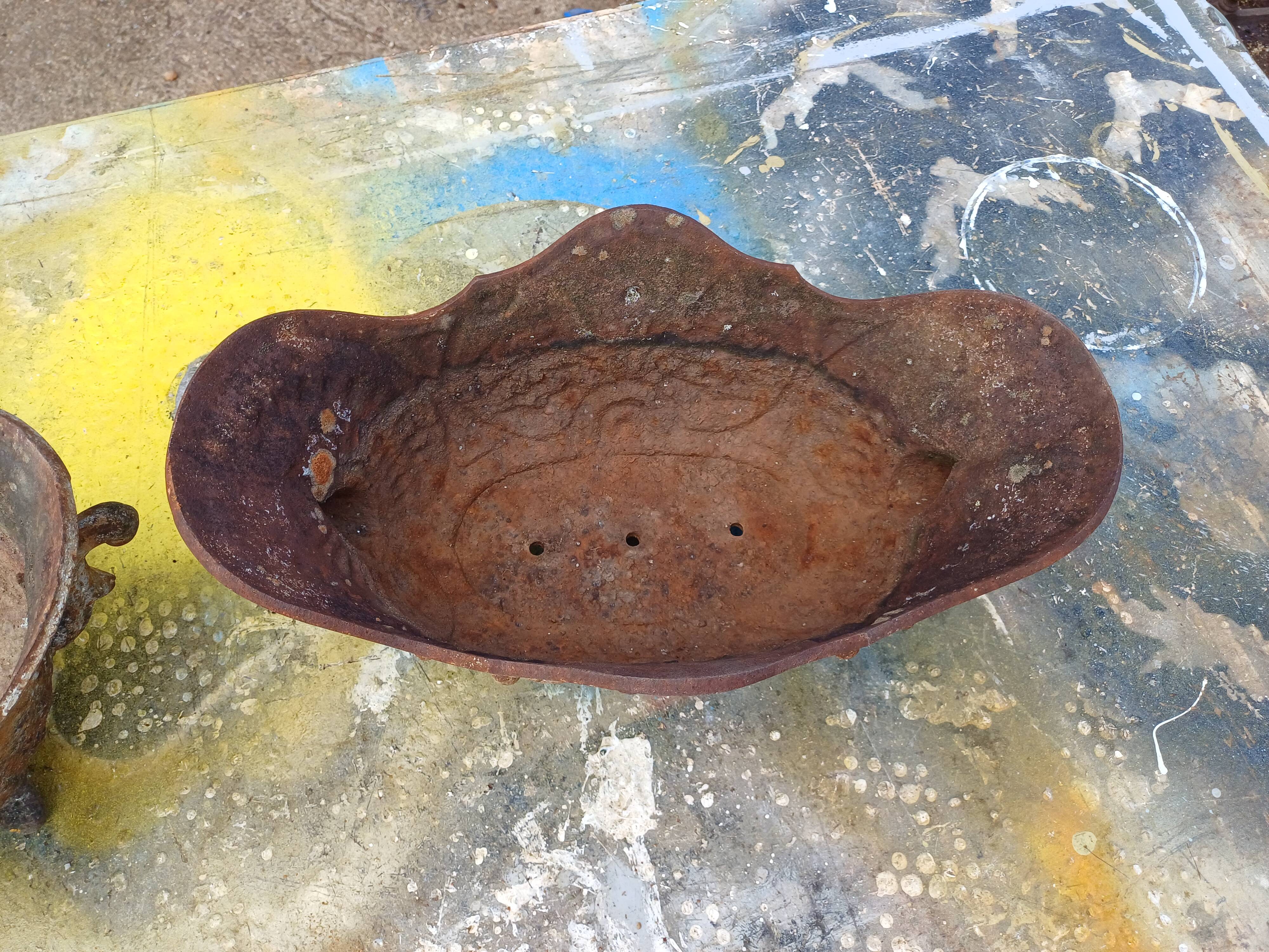 Pair of enamelled cast iron planters from 1900 from Charleville-Mézières