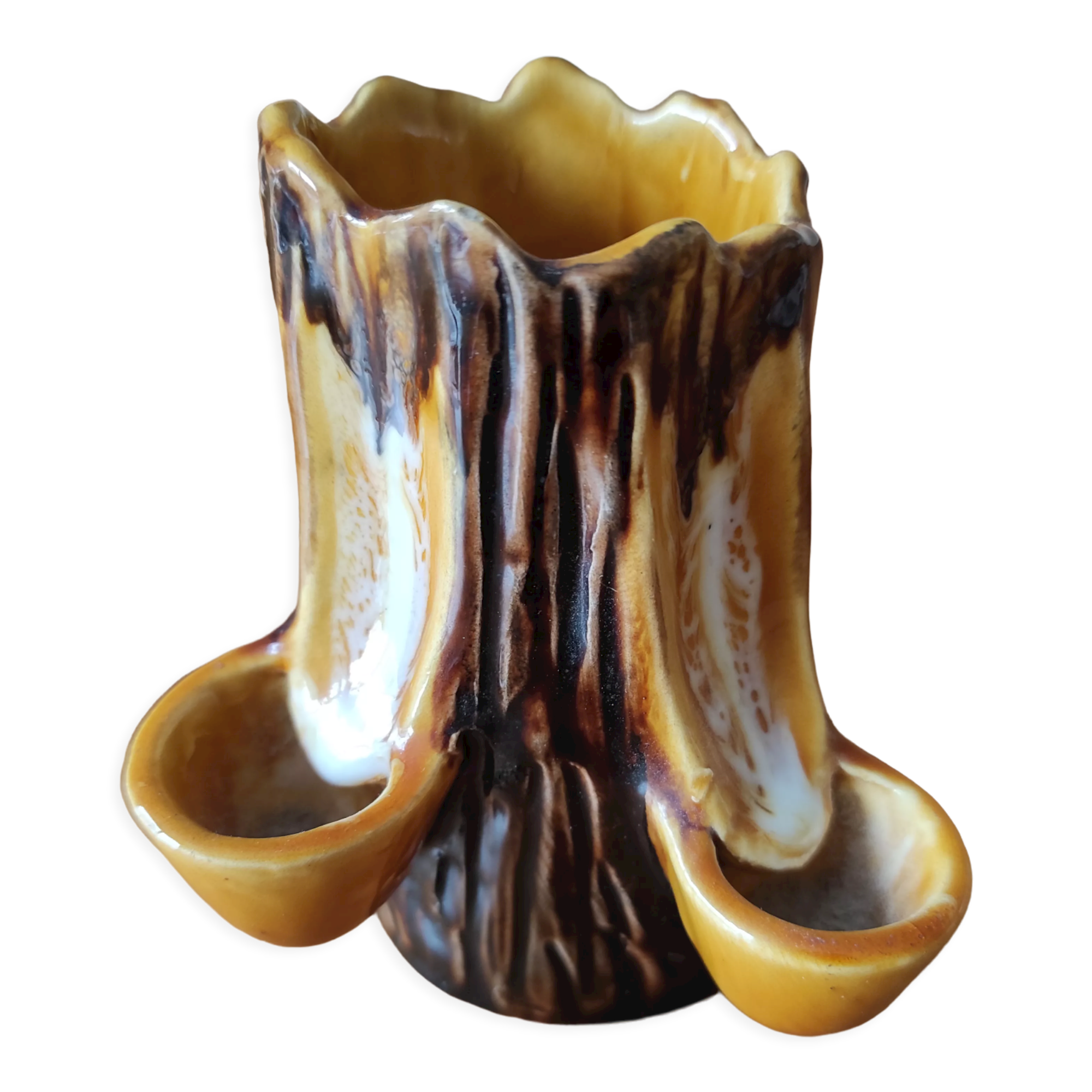 Ceramic vase with tree trunk decoration