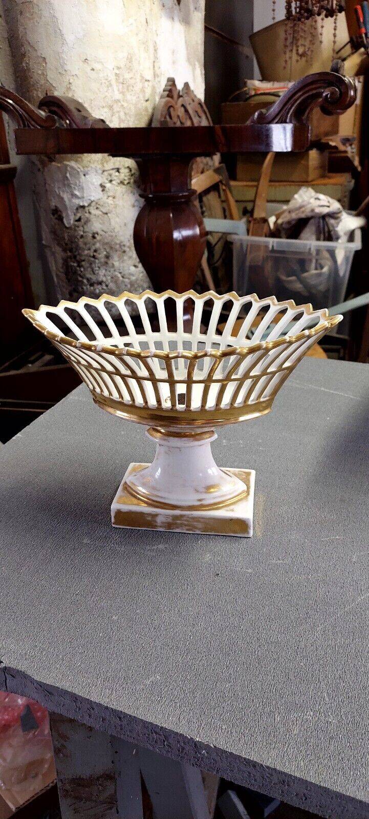 Porcelaine vieille Paris centre de table ajouré doré début XIXe siècle