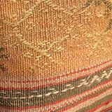 Coussin en laine rose