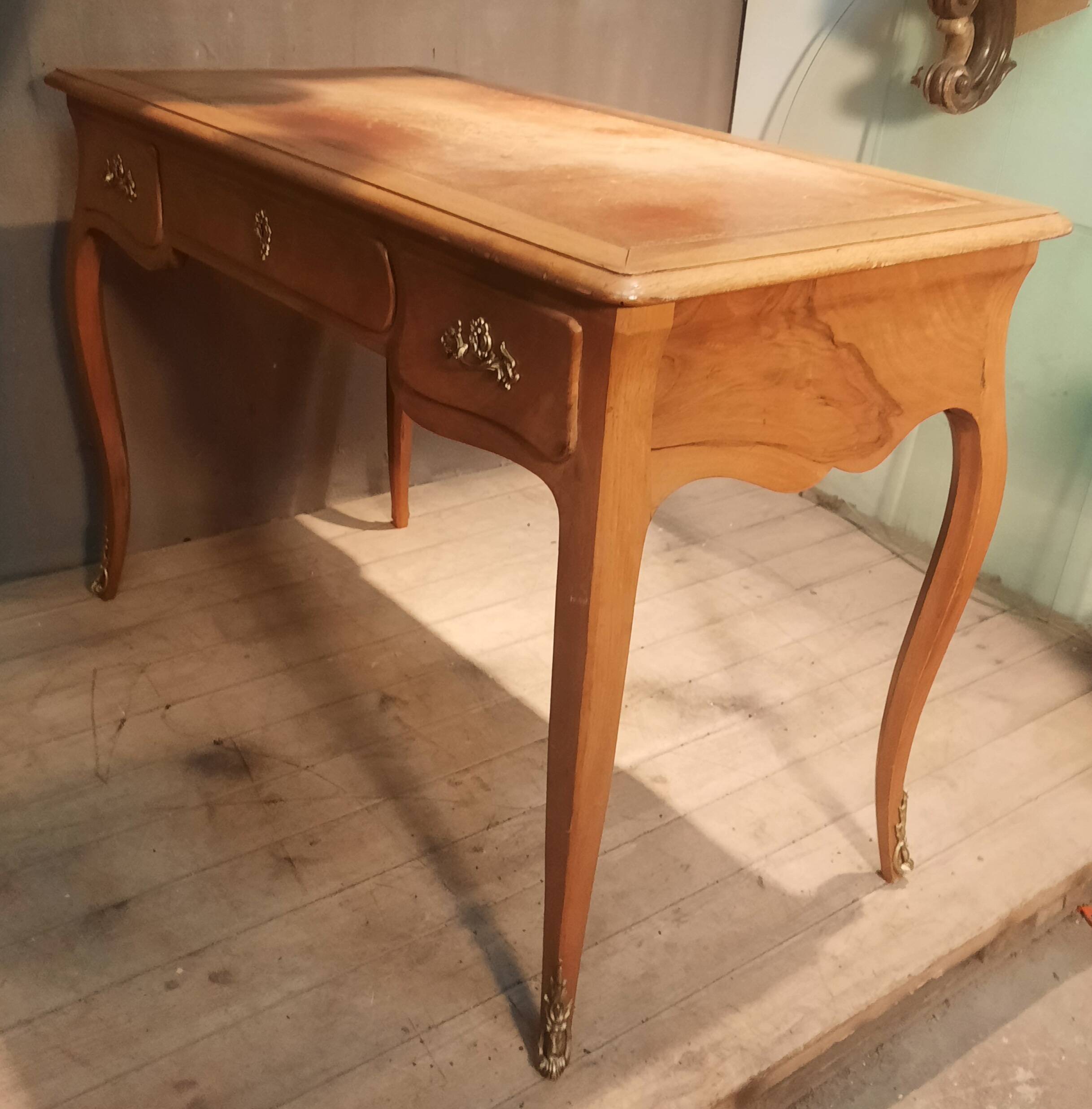 Flat desk in solid cherry wood, Louis XV style.