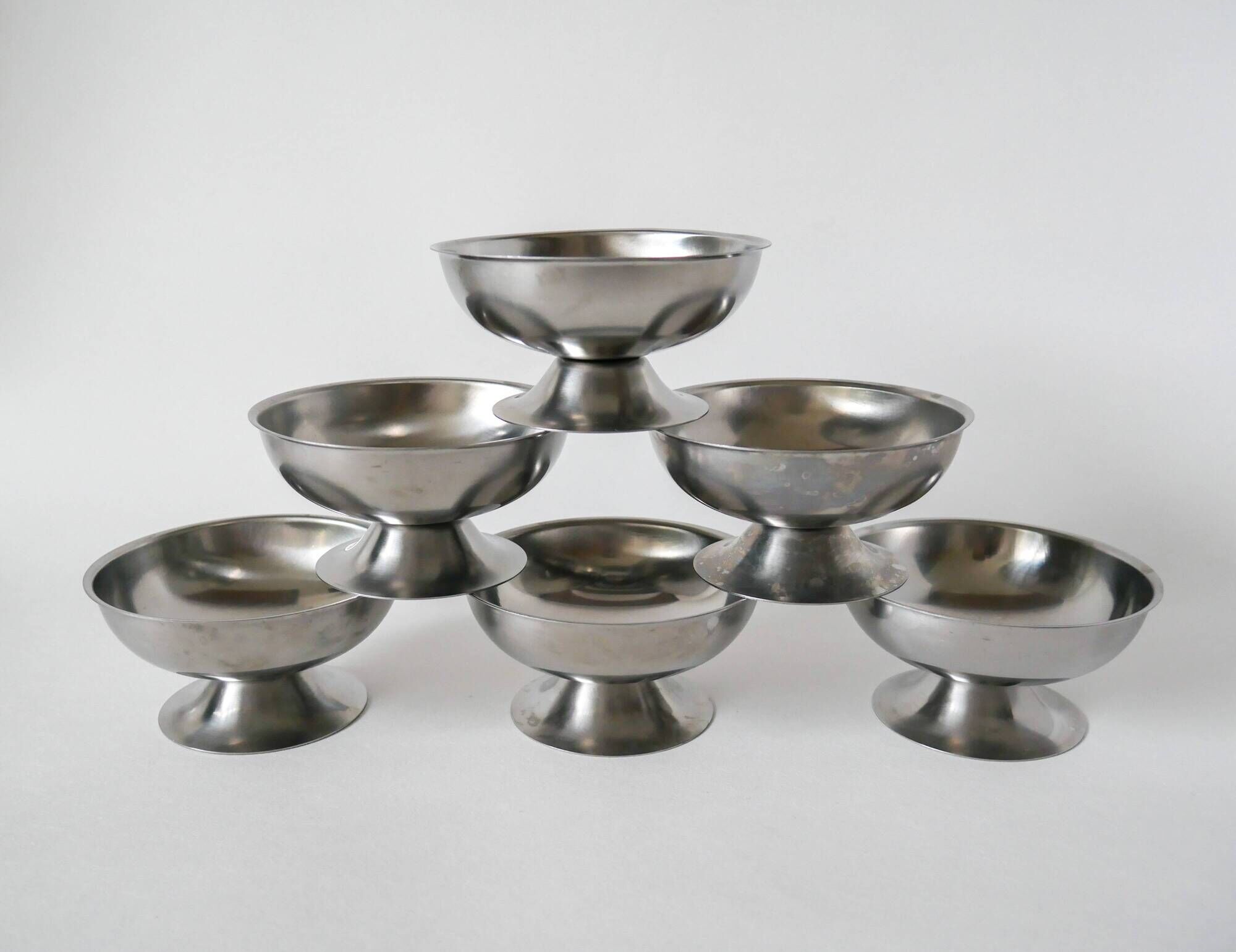 set of 6 large wide foot bowls in stainless steel 1970