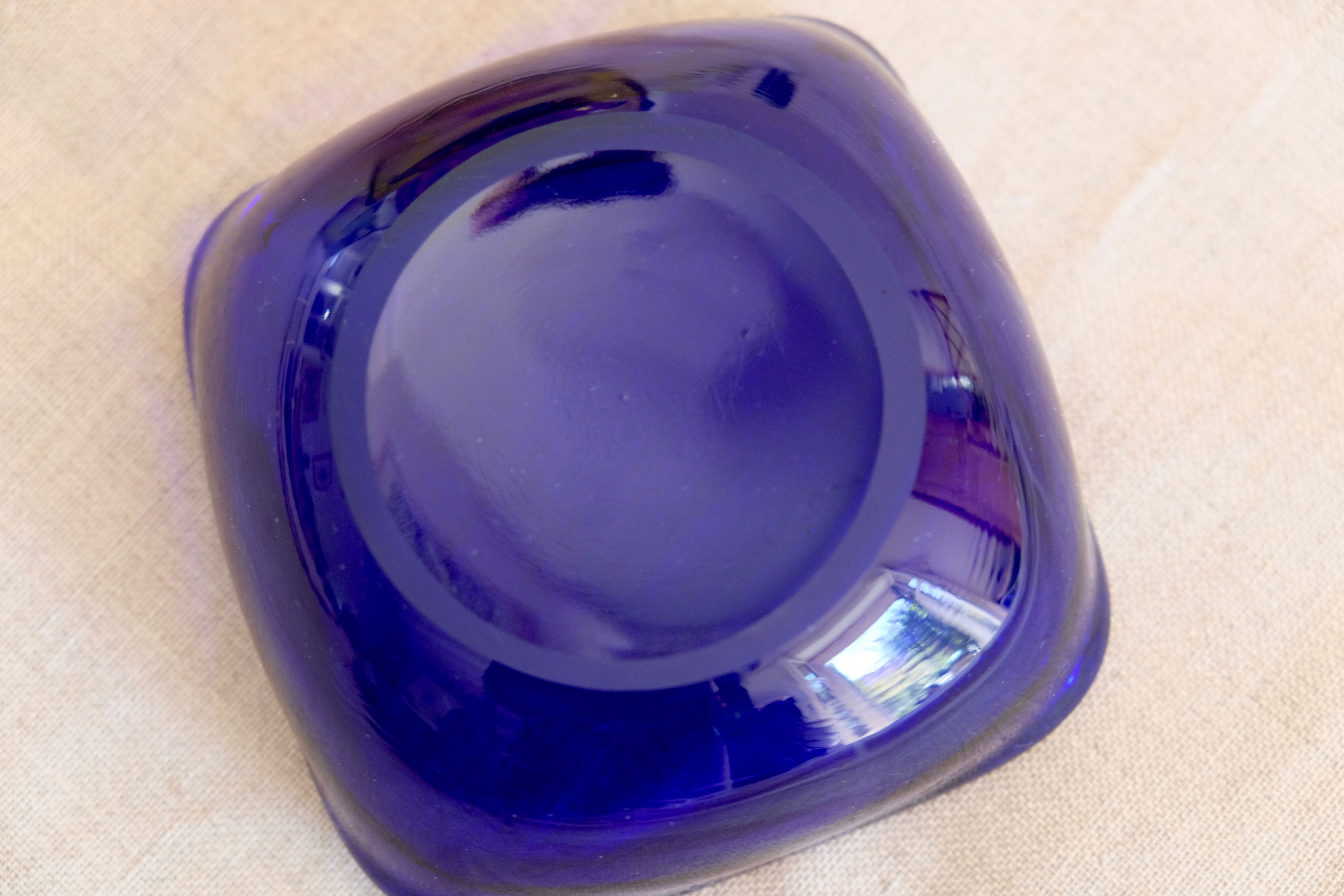 7 cups in colored glass Italy 50s