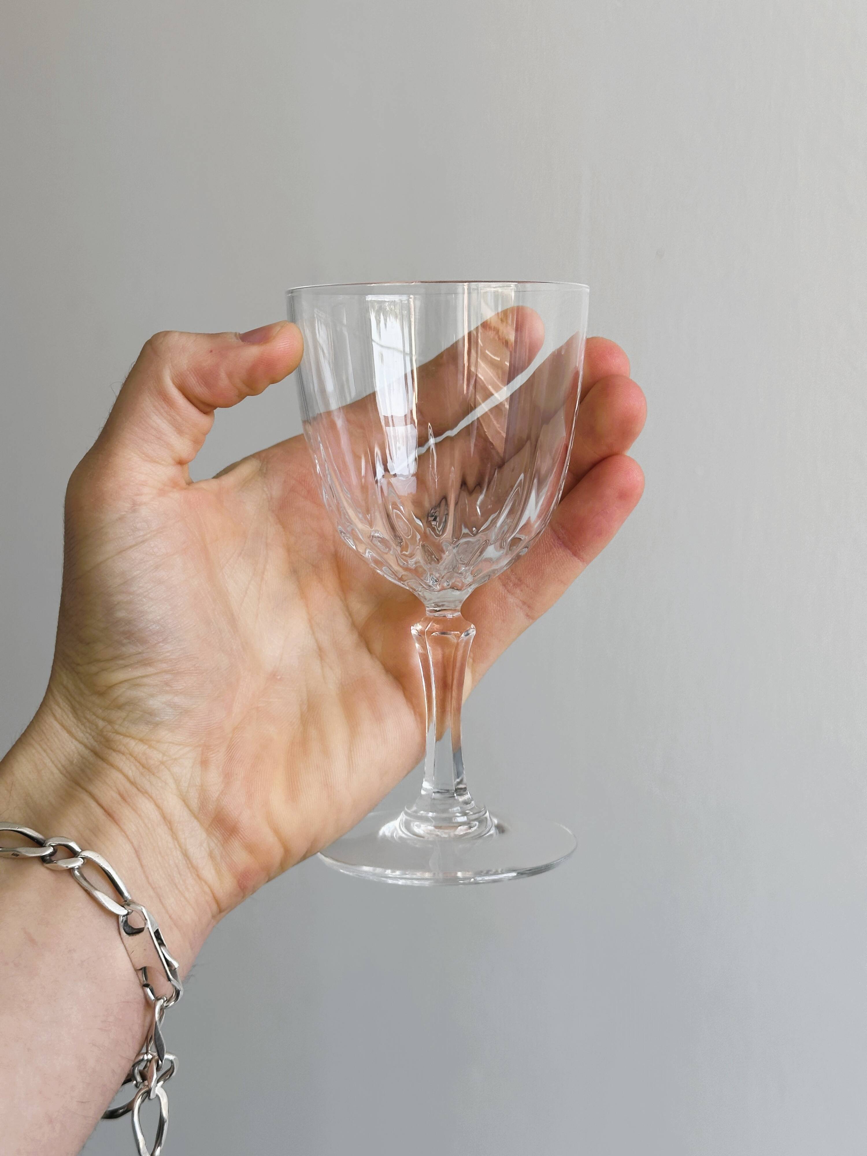 Set of 8 crystal wine glasses