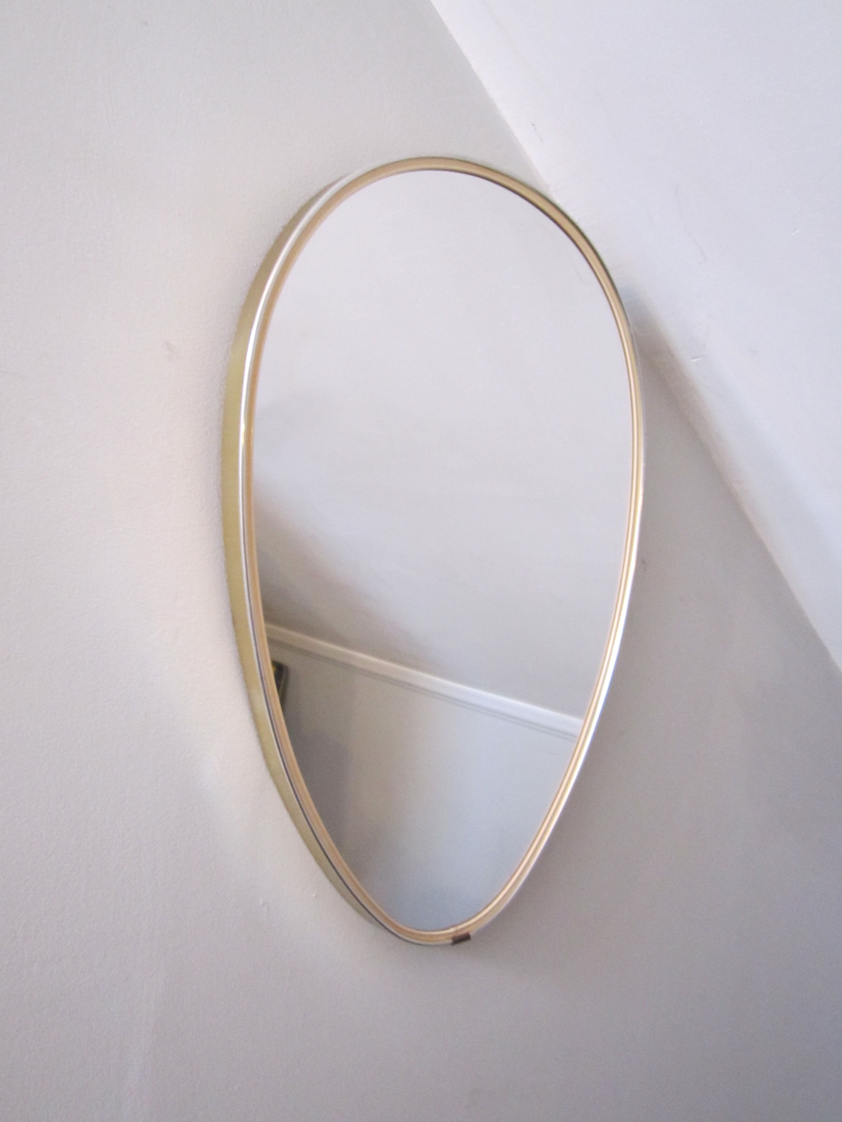 Asymmetric mirror 33x48cm