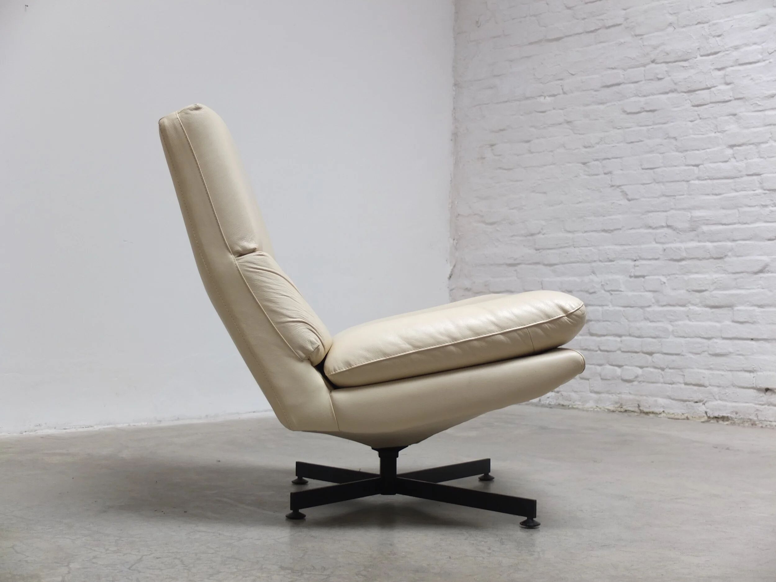 Rare lounge chair by Georges Van Rijck for Beaufort, 1960s