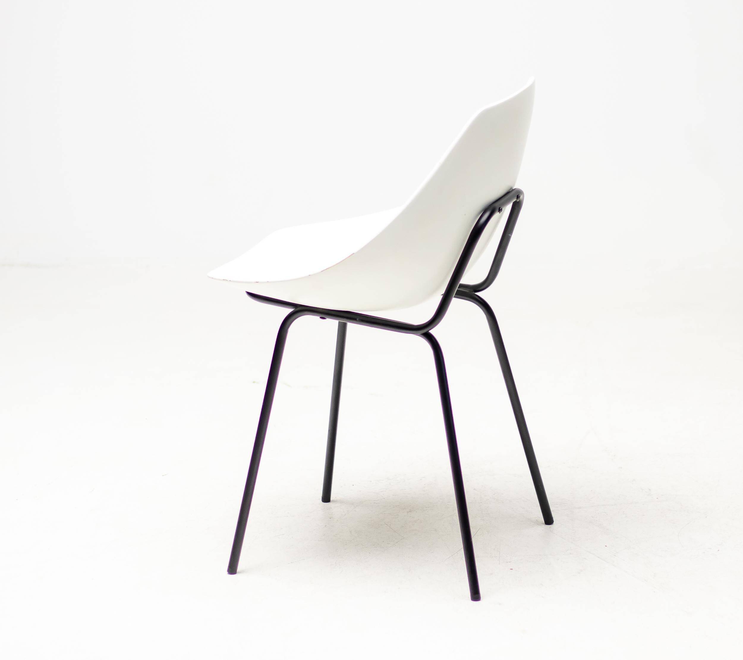 Six Shell Chairs by Pierre Guariche
