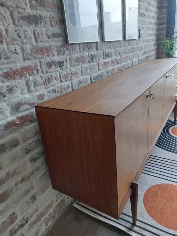 Enfilade minimaliste