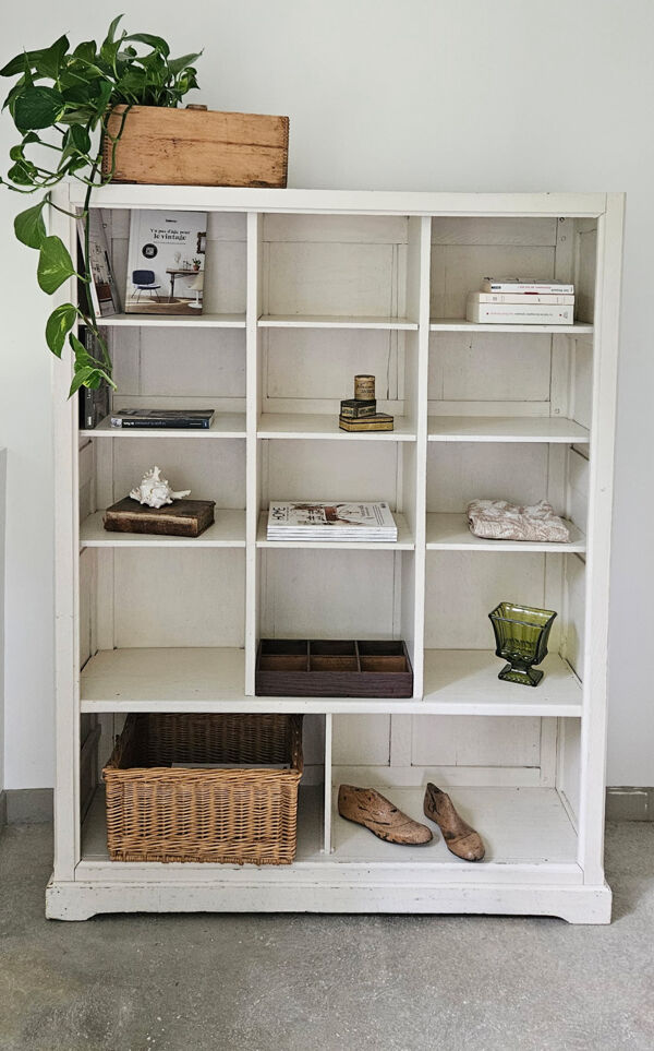 Meuble de métier à casiers, bibliothèque en bois massif