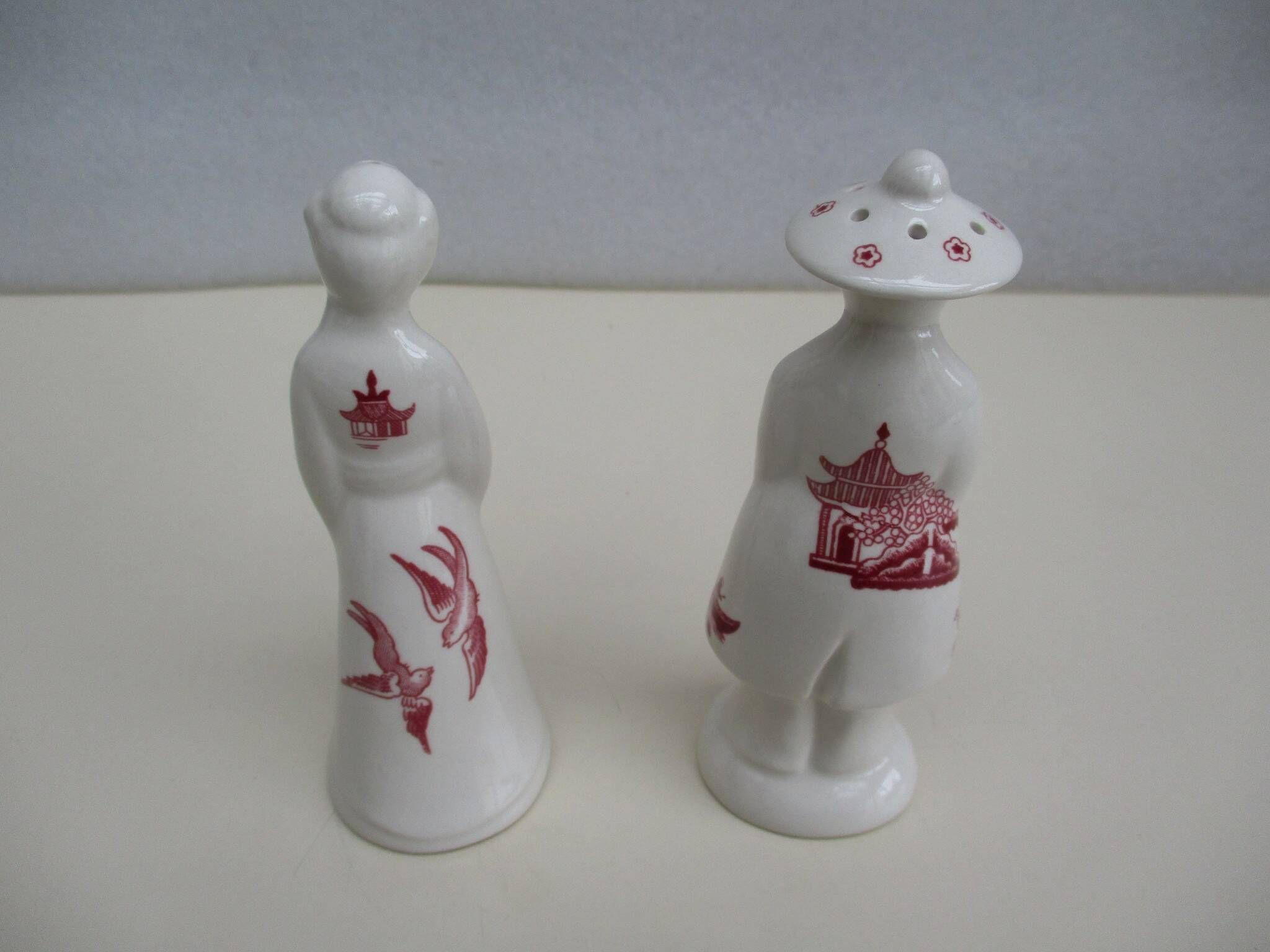 Salt and pepper shakers, ceramic Churchill England