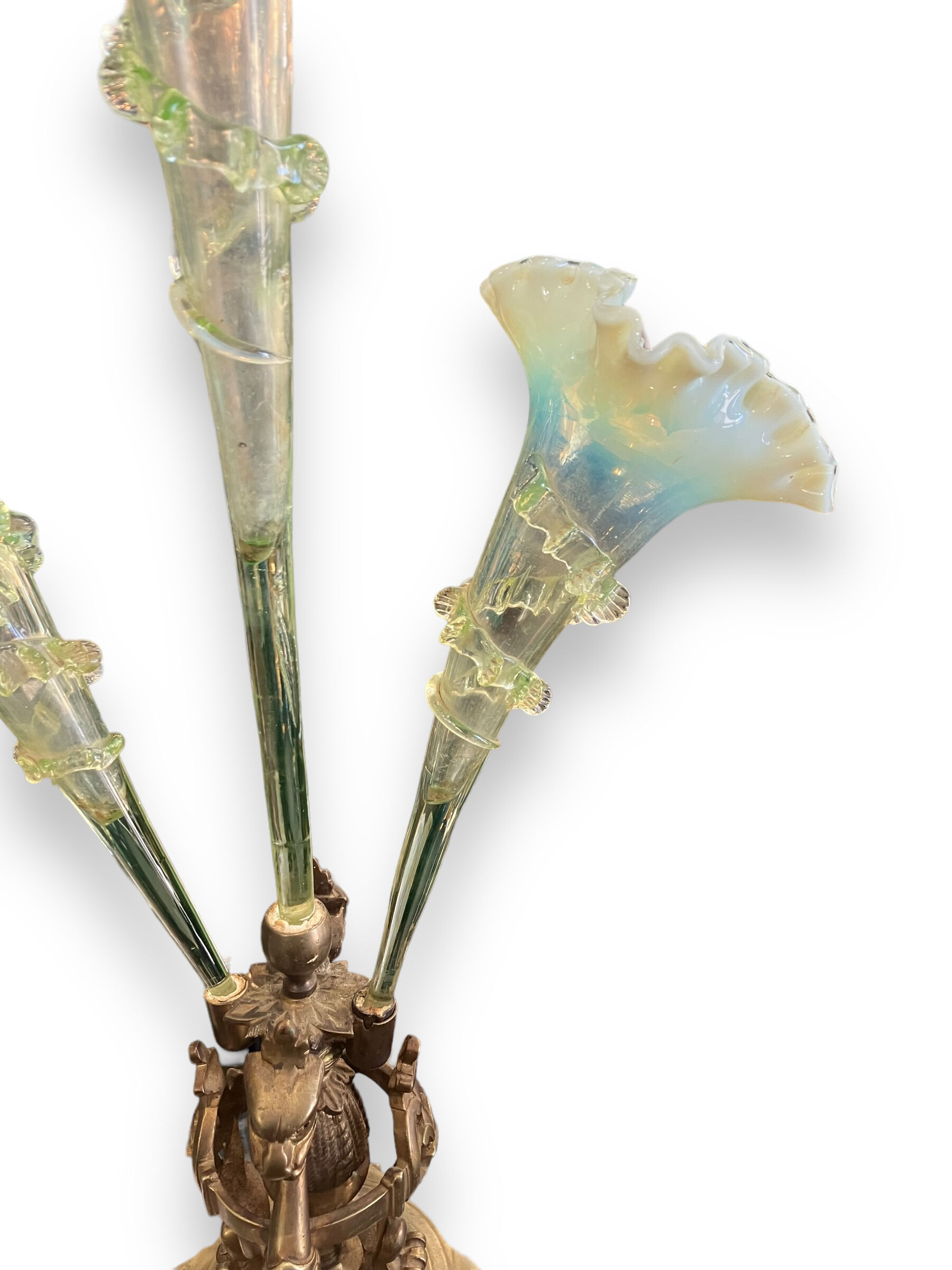 Tulip tree centerpiece in opalescent glass and bronze nineteenth