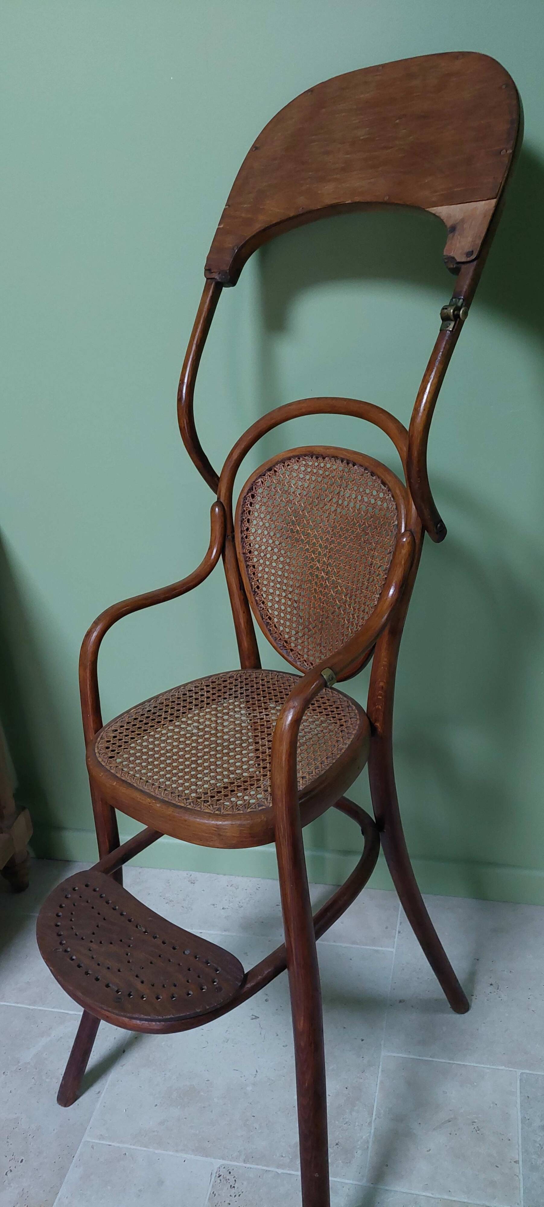 Chaise haute Thonet collection
