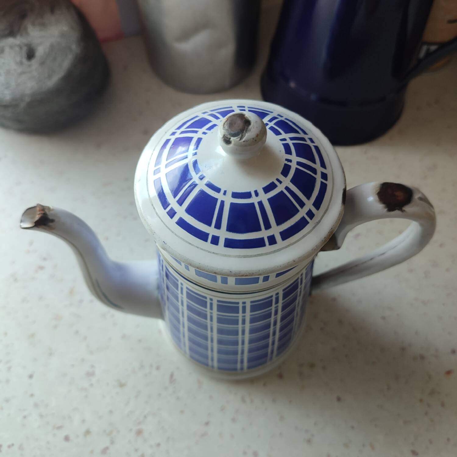 Antique BB Frères enamelled sheet metal coffee maker, Damier model