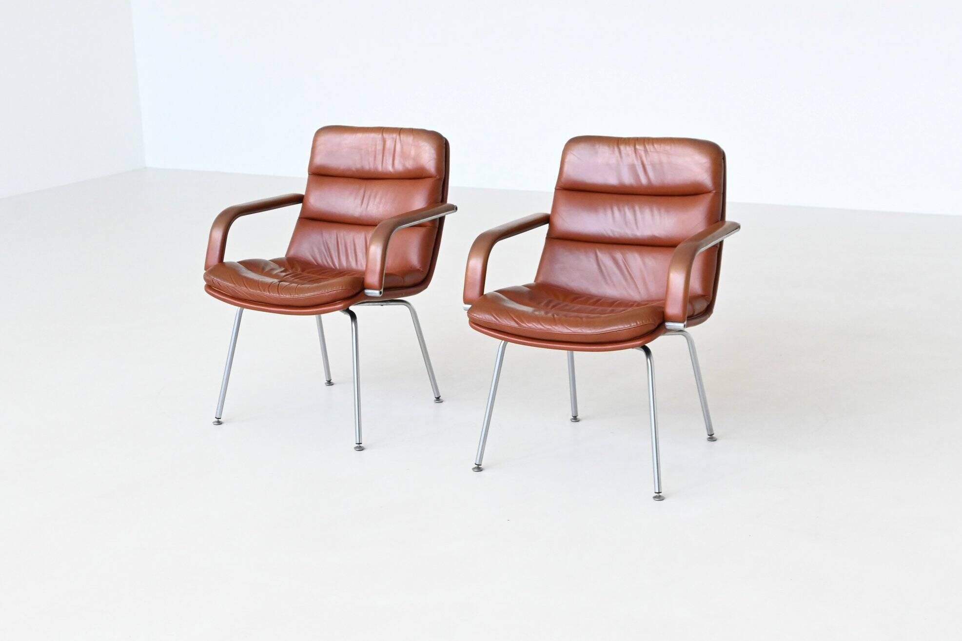 Geoffrey Harcourt pair of armchairs in leather Artifort The Netherlands 196