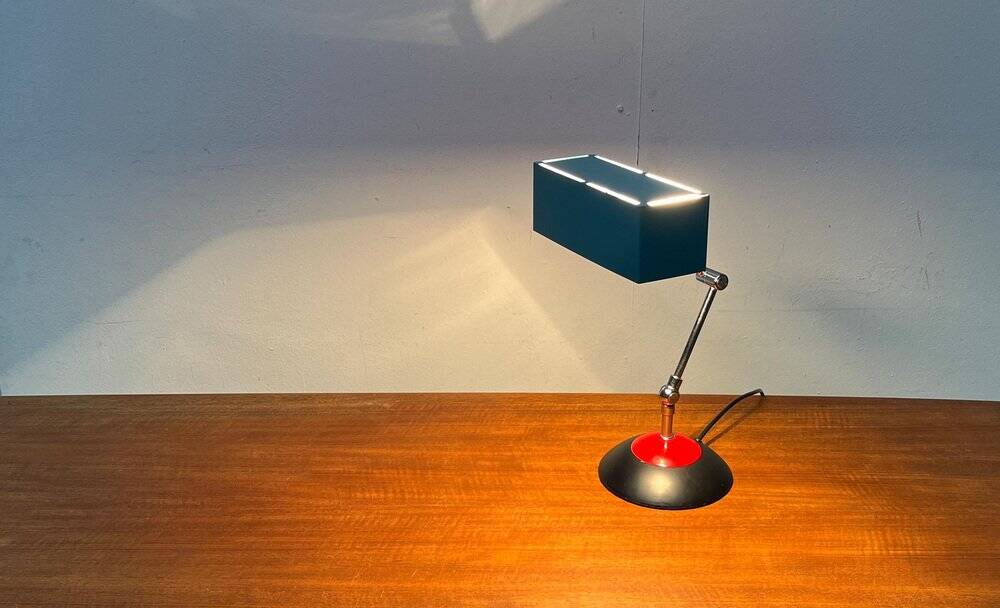 Lampe de table minimaliste de l'ère spatiale allemande du milieu du siècle par Hoffmeister Leuchten, années 1960