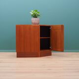 Armoire en teck, design danois, années 1970, production : Danemark