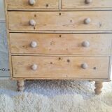 Old English style chest of drawers