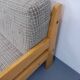 Suite de 2 fauteuils chauffeuses vintage en pin et tissu des années 70